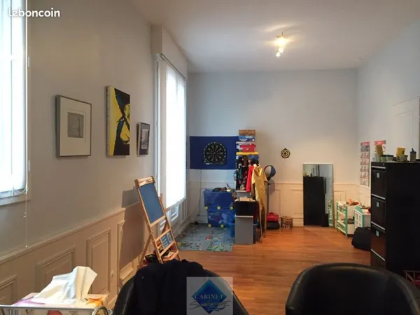 Local 54 m² Abbeville