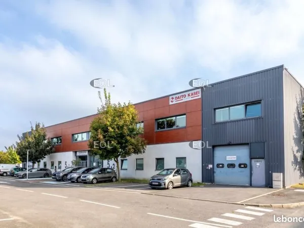 Local d'activité 847 m²