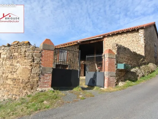 Bien agricole et foncier Vente Agnat   30000€