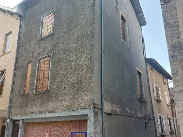 Maison de ville T4 avec cave voutée et garage