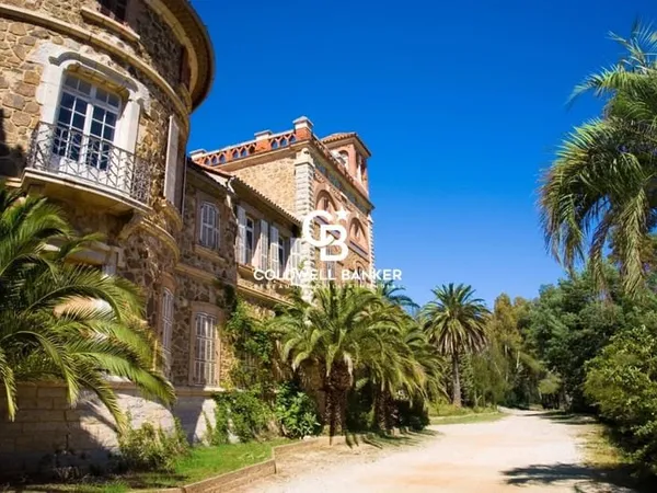 Spacieux Appartement T2 Vue mer Château Horace Vernet - 83250 La Londe les Maures