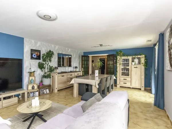Maison de plain-pied 6 pièces 142 m²