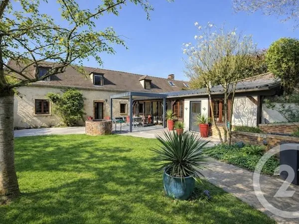 Maison 6 pièces 161 m²