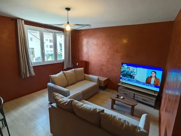 Propose chambre meublée appartement
