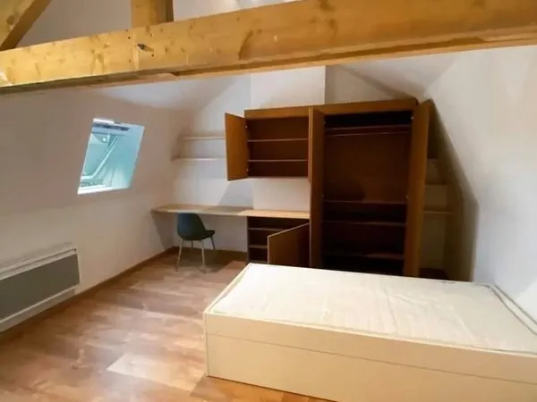 Chambre avec salle de bain privative