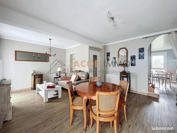 Maison 6 pièces 109 m²