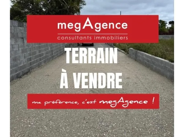 À Saint-André, terrain à bâtir d'environ 314 m2