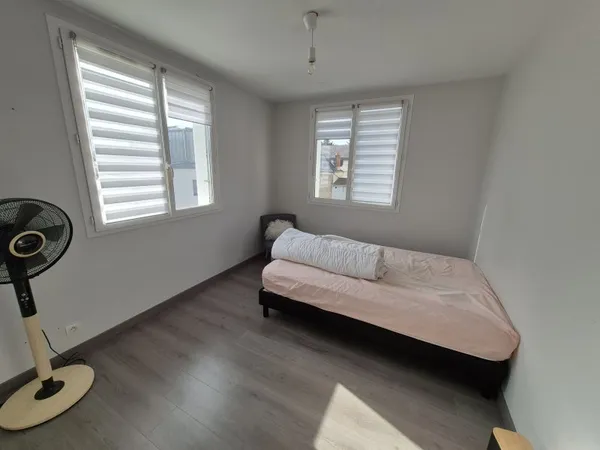 Loue appartement meublé