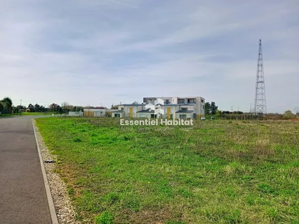 Terrain 645 m²