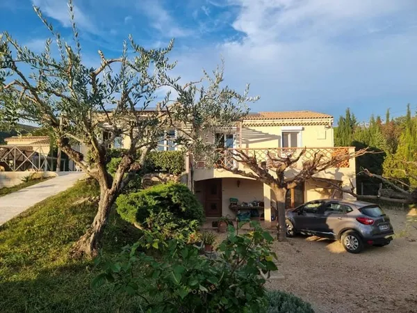 Maison 100 m²
