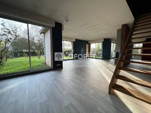 Maison 9 pièces 254 m²