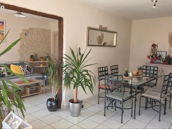 Appartement 5 pièces St Jean de Maurienne 83 m² + Garage 215 000 euros
