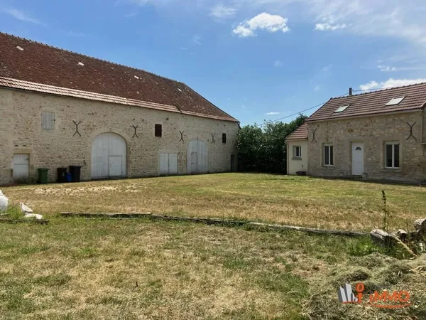 Idéal chevaux, magnifique propriété en pierres rénovée avec