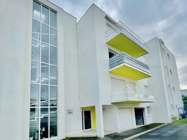 Royan, Appartement 2 chambres avec terrasse et garage proche
