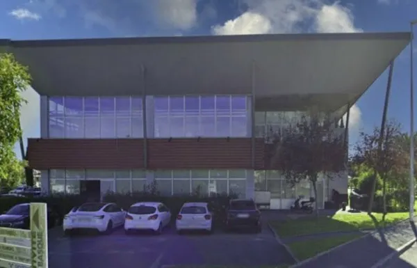 Bureaux 93 m²