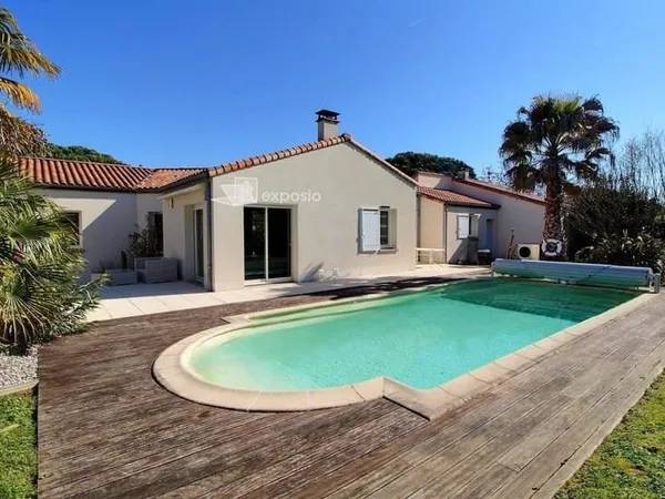 Maison de plain-pied 4 pièces 155 m²