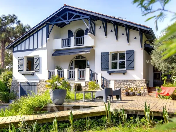 Hossegor, Villa intemporelle d'exception entre lac et océan
