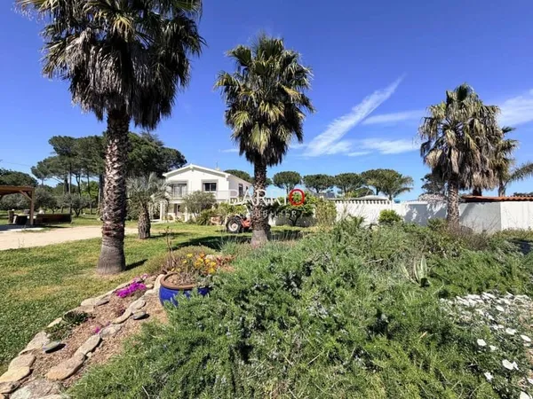 Villa 9 pièces 225 m²