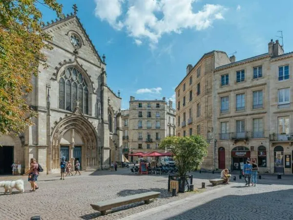 Fonds de commerce 200 m²
