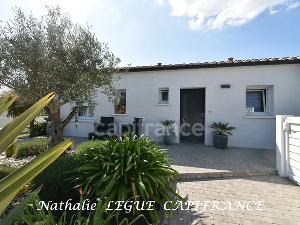 VENDEE LA BARRE DE MONTS (85) Maison à vendre 5 pièces , 3 chambres , 366 m² terrain clos, 93 m² gar