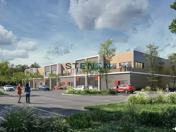 À VENDRE - LOCAUX D'ACTIVITÉ 928 M² - MARIGNANE