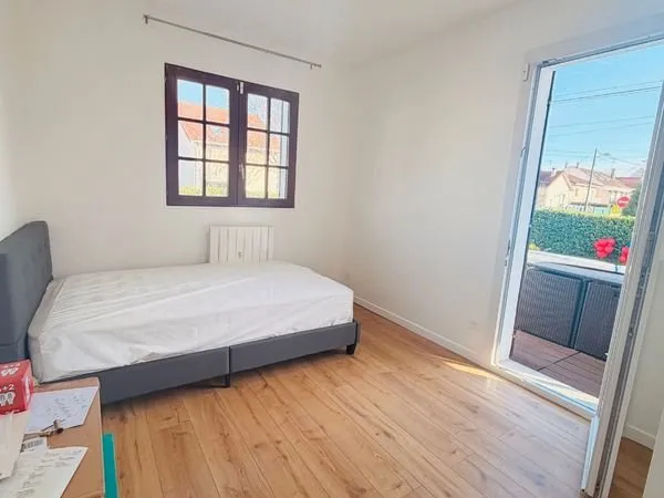 Chambre meublée- colocation