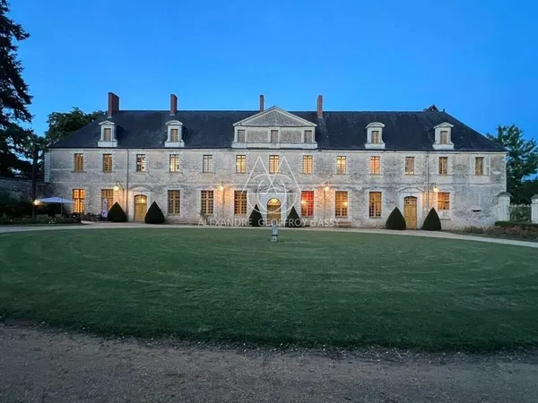 Propriété 21 pièces 800 m²