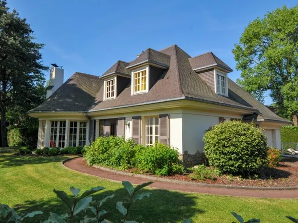 Maison 7 pièces 198 m²