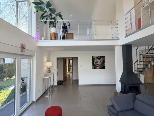 Maison 6 pièces 229 m²