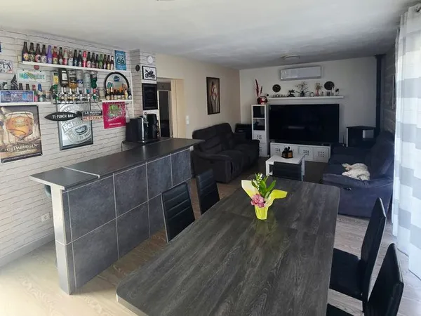 Maison 10 pièces 177m2
