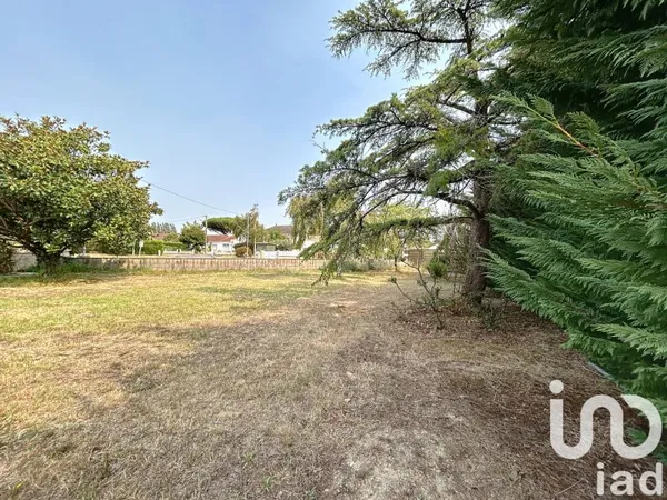 Terrain 375 m²