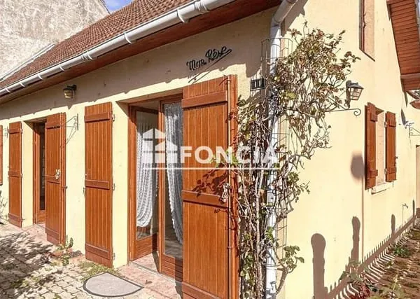 Maison de plain-pied 2 pièces 70 m²