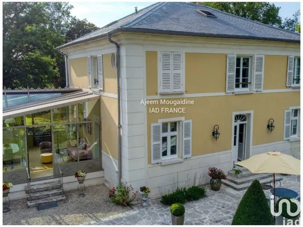 Maison 9 pièces 226 m²
