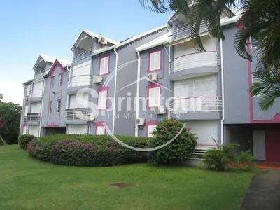 BAIE MAHAULT *APPARTEMENT * 3 PIÈCES * de 74 m2 + 8 m2 de l