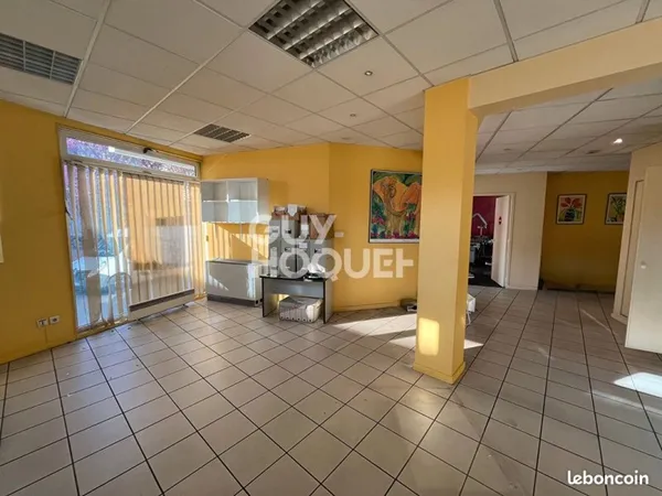 Local 123 m² CHALON SUR SAONE