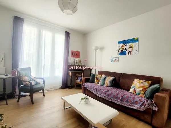 Appartement T3 Toutes-Aides balcons, cave et stationnement.