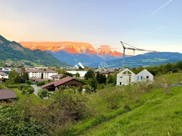 SALLANCHES, Terrains à bâtir viabilisé de 988 M² env, proche