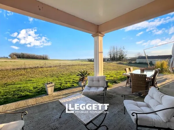 Maison 5 pièce(s), LES TROIS-MOUTIERS