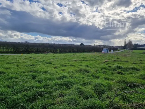 Terrain constructible 581m² Druye