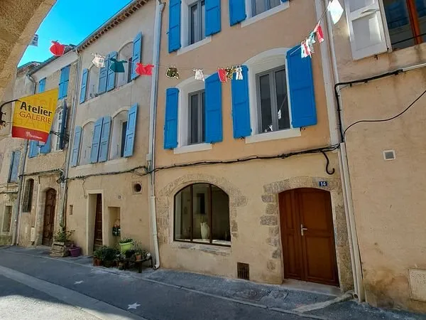 Maison de ville rénovée à vendre