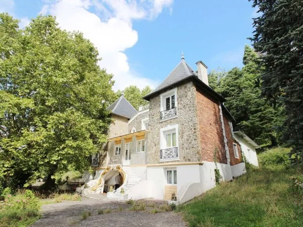 Maison 16 pièces 565 m²