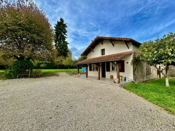 Maison de campagne, 2 chambres, jardin, piscine hors-sol et