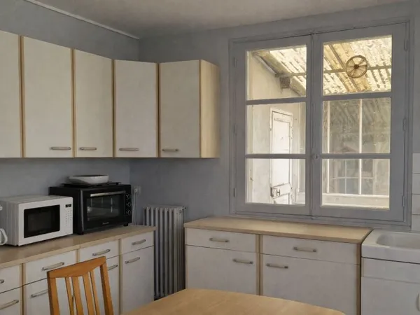 Immeuble de 204 m2 - Idéal investisseurs.
