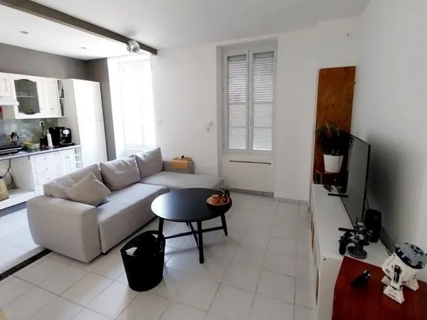 Maison Location Castillon-la-Bataille 5p 94m² 750€