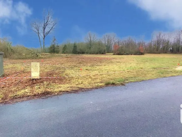 Terrain 662 m²