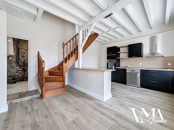 À vendre Duplex 3 pièces 101,62 m2 habitables (108,43 m2 au sol) Lentilly