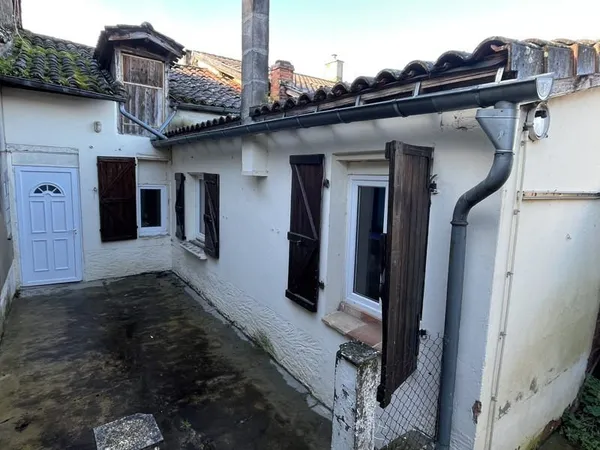 Maison de bourg de 3 pièces principales