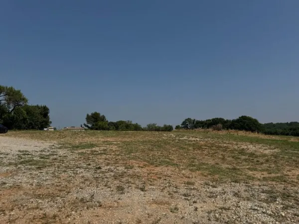 Terrain 500 m²