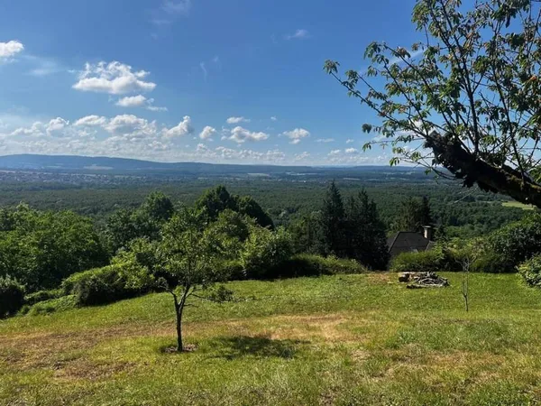 Terrain constructible 1448 m²