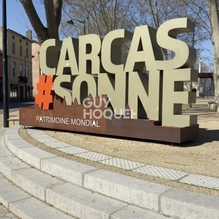 Carcassonne - Secteur prisé gare & Canal du Midi - Parking à vendre